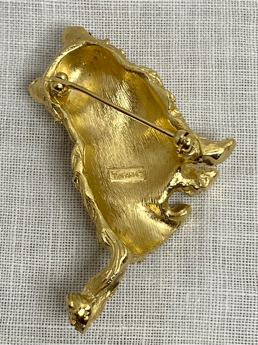Vintage Trifari Cat Brooch Sitting Persian Signed Crown Trifari Gold Tone - Picture 8 of 13